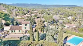 Vente Bastide a Flayosc dans le Var proche village