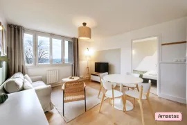 Colocation COLOCATION DE 3 CHAMBRES MEUBLEE ET EQUIPEE SUR VENISSIEUX - 469443