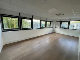 Location Location Bureaux Nantes 44300