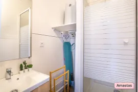 Location Studio entièrement meublé et rénové 19 m2, proche de Vauban