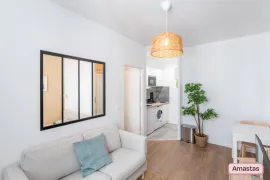 Location T1 bis rénové et meublé - Place de la Victoire