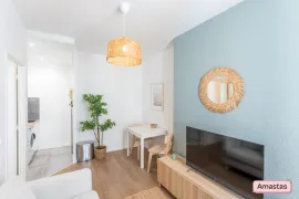 Location T1 bis rénové et meublé - Place de la Victoire