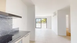 Location Appartement T4 neuf de 76m² avec jardin et parkings