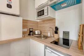 Location Studio meublé centre Bordeaux Rue Sainte Catherine BDX06