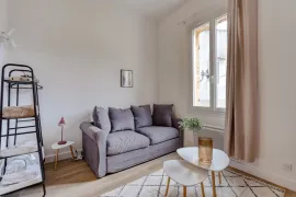 Location Studio meublé centre Bordeaux Rue Sainte Catherine BDX06
