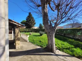 Vente Exclusivité - Avignon extra muros - Maison 4 pièces, 2 chambres - terrain de 650m² , véranda et garage