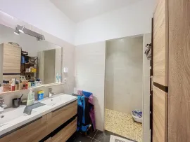 Vente Uniquement chez nous ! Avignon Ceinture Verte - Maison F6 de plain-pied avec piscine sur parcelle de 1190m²