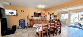 Vente Charmante Maison de 142 m² avec Terrain Piscinable de Plus de 8