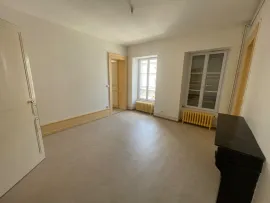 Location Appartement F4 lumineux de 120m²