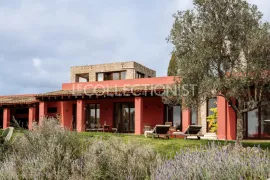 Villa Nou San servera 
