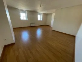 Appartement F2 triplex atypique de 70m² Mirecourt