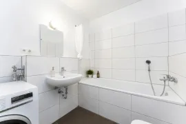 Colocation Schnellerstraße, Berlin