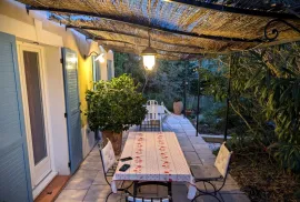Vente Maison 4 chambres, piscine, dans résidence fermée