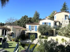 Vente Les Adrets de l'Esterel 9 pièce(s) 285 m2 env. Belle vue Proche village et accès A8