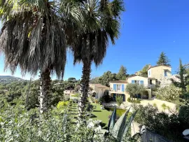 Vente Les Adrets de l'Esterel 9 pièce(s) 285 m2 env. Belle vue Proche village et accès A8