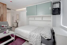 Location Calle de Almagro, Madrid