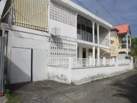 VILLA DE DEUX F4 INDEPENDANTS Sainte-Anne