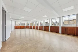 Location Location Bureaux Paris 75008