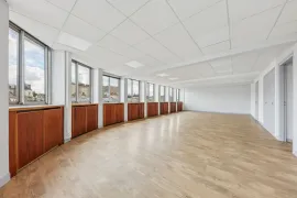 Location Location Bureaux Paris 75008