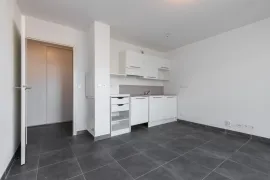 Vente NICE / BORRIGLIONE - Studio à vendre en avant dernier étage avec terrasse