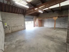 Vente Hangar spacieux 161m2 avec point d’eau