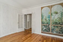 Vente Appartement trois pièces traversant avec balcon