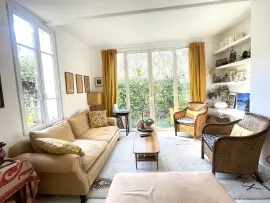 Vente LE CANNET MAIRIE Villa 8 pièce(s) 150m2 env - Terrain 557m2 - Dépendances