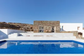 Villa Miró Platys gialos