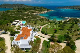 Villa Delphis Fteroti