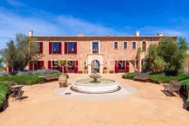 Villa Menara Petra