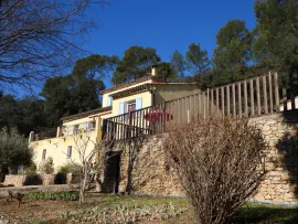 Vente Entrecasteaux, villa avec piscine et dépendances