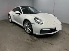Voiture Porsche 992 Carrera Coupé (385 PS) - PDK