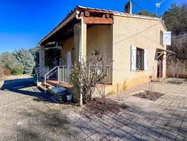 Vente Maison plain-pied 101m2 avec vue dégagée et garage