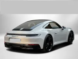 Voiture Porsche 992 Carrera 4S Coupé - 450 PS - PDK