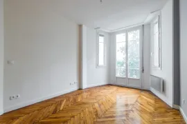 Vente 2/3 PIÈCES AVEC SÉJOUR ET CHAMBRE CLIMATISÉS – AVENUE SHAKESPEARE