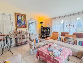 Vente Entrecasteaux - Maison de caractère - Gîtes - Terrain 7733 m2
