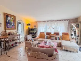 Vente Entrecasteaux - Maison de caractère - Gîtes - Terrain 7733 m2