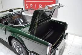 Voiture TRIUMPH TR4 A IRS Surrey Top + OD