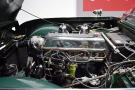 Voiture TRIUMPH TR4 A IRS Surrey Top + OD