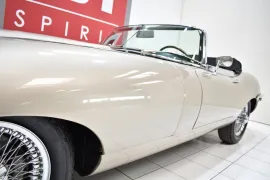 Voiture JAGUAR Type E Cabriolet 4.2L