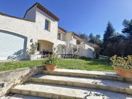 Vente CHARMANTE VILLA AVEC PISCINE AU CALME PLASCASSIER VUE DEGAGEE SA