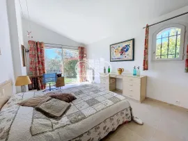 Vente CHARMANTE VILLA AVEC PISCINE AU CALME PLASCASSIER VUE DEGAGEE SA