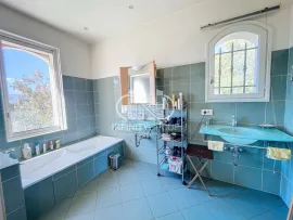 Vente CHARMANTE VILLA AVEC PISCINE AU CALME PLASCASSIER VUE DEGAGEE SA