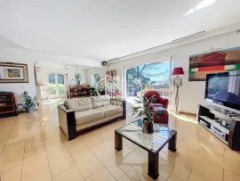 Vente CHARMANTE VILLA AVEC PISCINE AU CALME PLASCASSIER VUE DEGAGEE SA