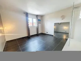 Vente RARE: VILLA AU CALME