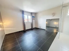 Vente RARE: VILLA AU CALME