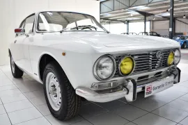 Voiture ALFA ROMEO 2000 Coupé GT Veloce