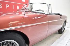 Voiture MG B Overdrive