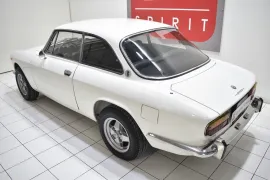 Voiture ALFA ROMEO 2000 Coupé GT Veloce