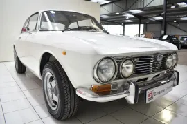 Voiture ALFA ROMEO 2000 Coupé GT Veloce